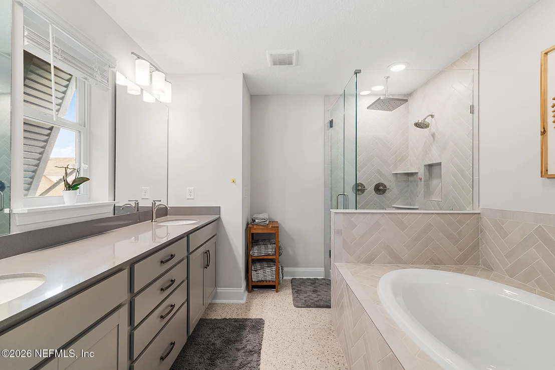 Photo of 428 BLUE HAMPTON Drive
