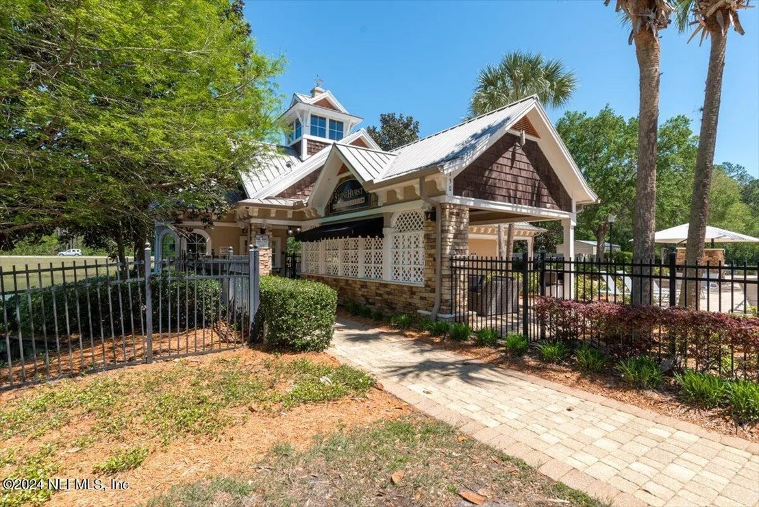 Photo of 952 BECKINGHAM Drive