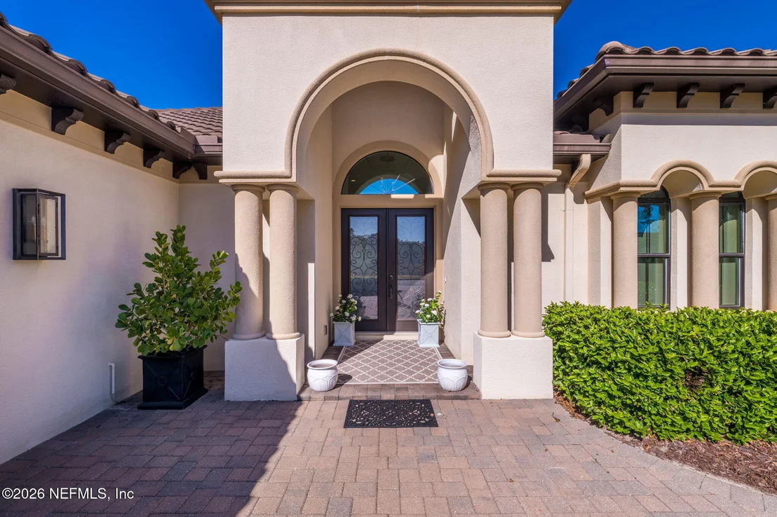 Photo of 213 CONSERVATORY Drive