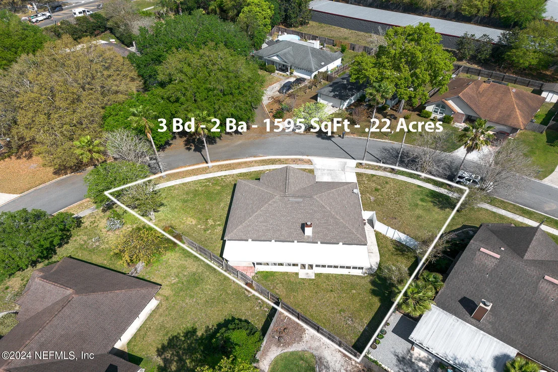 Photo of 8666 CHARLESGATE Circle N