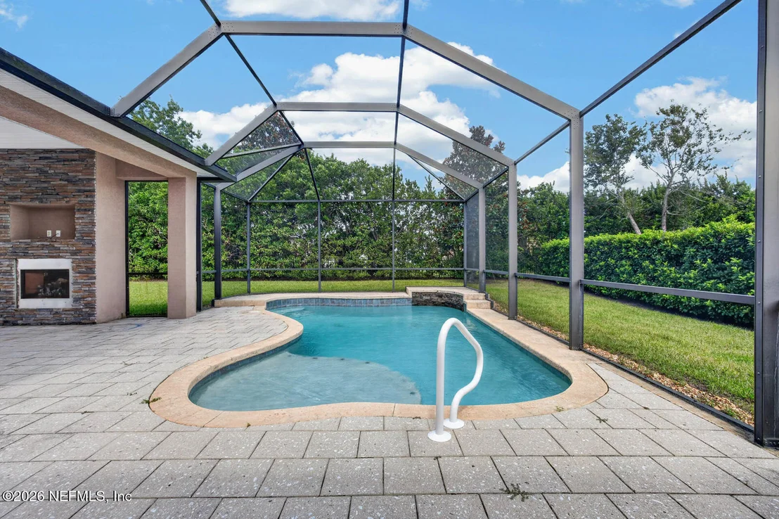 Photo of 412 MARIBELLA Court