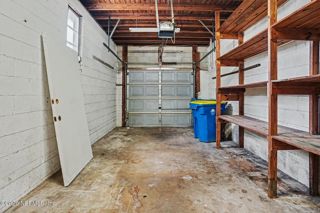 Photo of 7417 MAYAPPLE Road