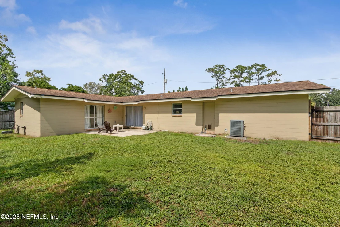 Photo of 2806 ANNETTE Circle