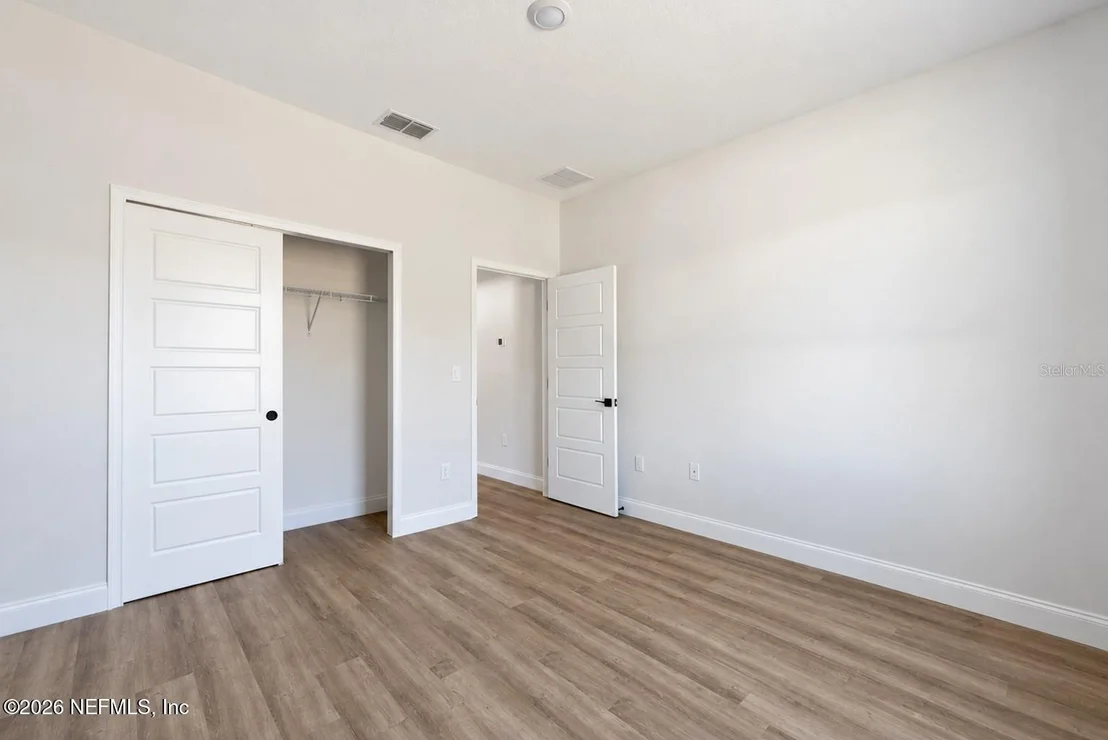 Photo of 6 BRONSON Lane