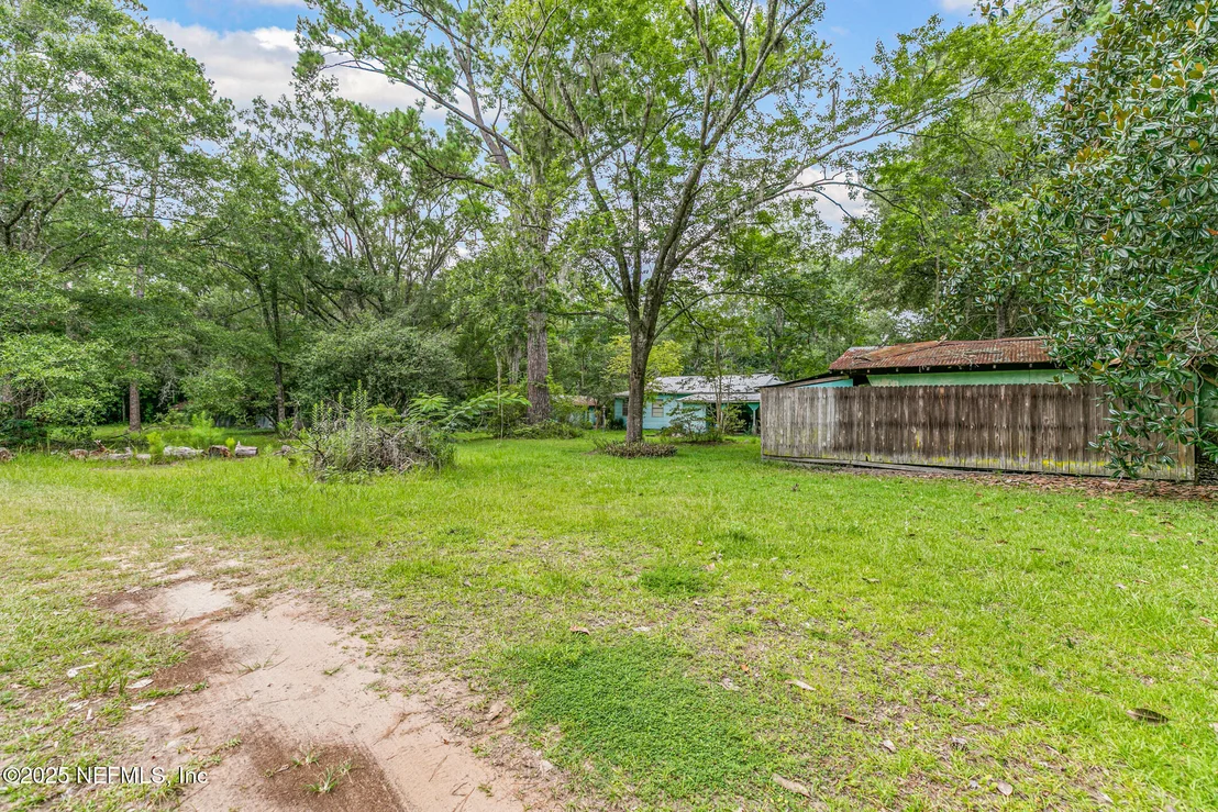 Photo of 44125 JARRETT Road