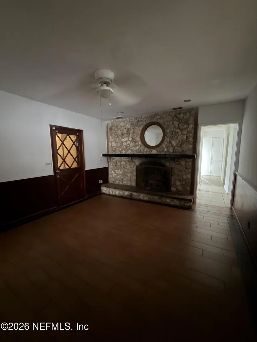 Photo of 528 TROUT RIVER Drive