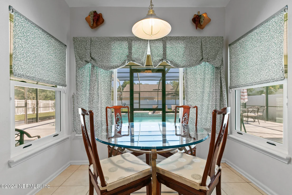 Photo of 800 LAPOMA Way