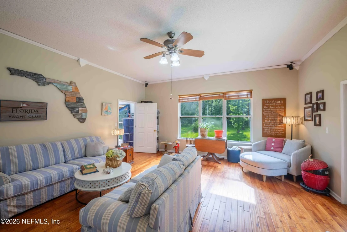 Photo of 838 WESTMINSTER Drive