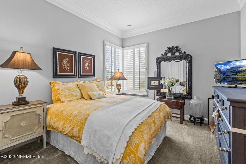 Photo of 1604 SUGAR LOAF Lane