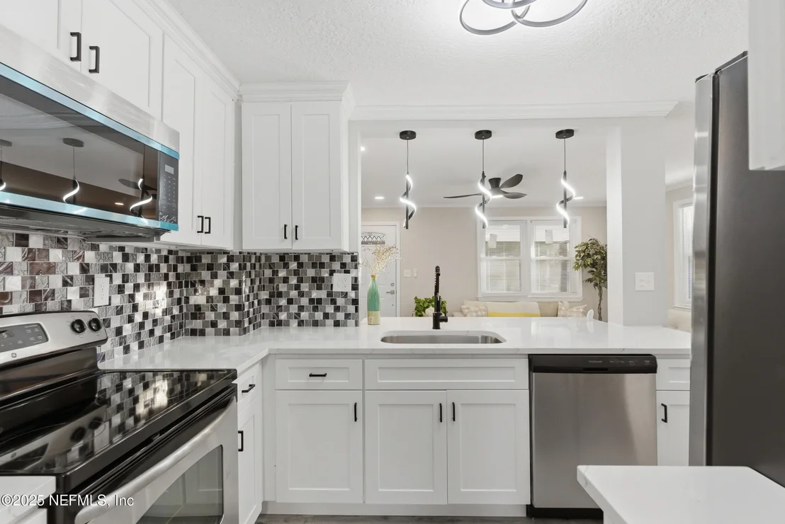 Photo of 2555 BEAVERBROOK Place