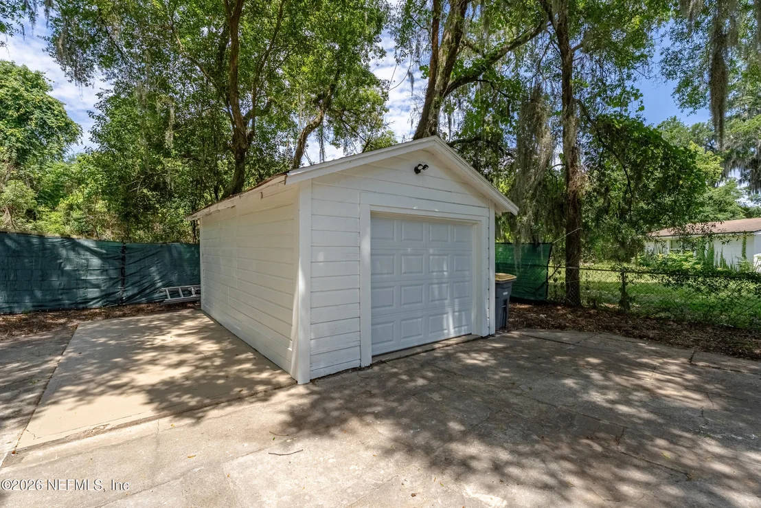 Photo of 6918 PARK Circle