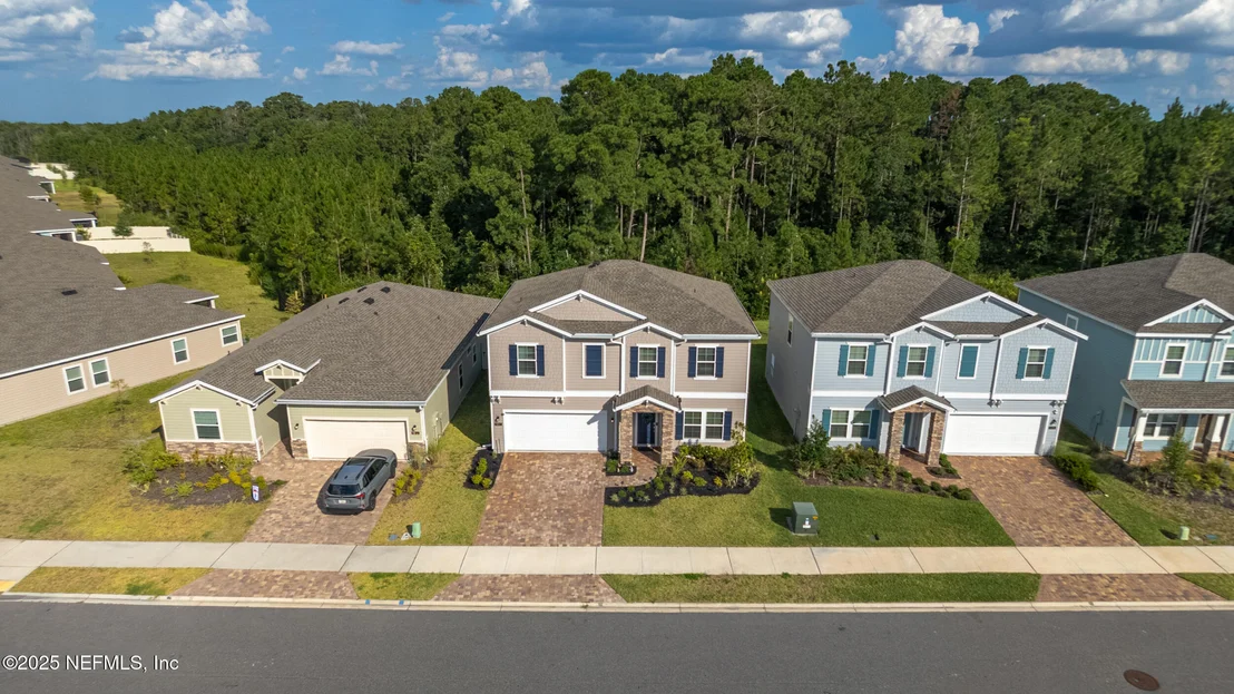 Photo of 9852 LOVAGE Lane