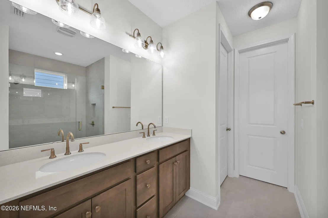 Photo of 52 ASPENDALE Road