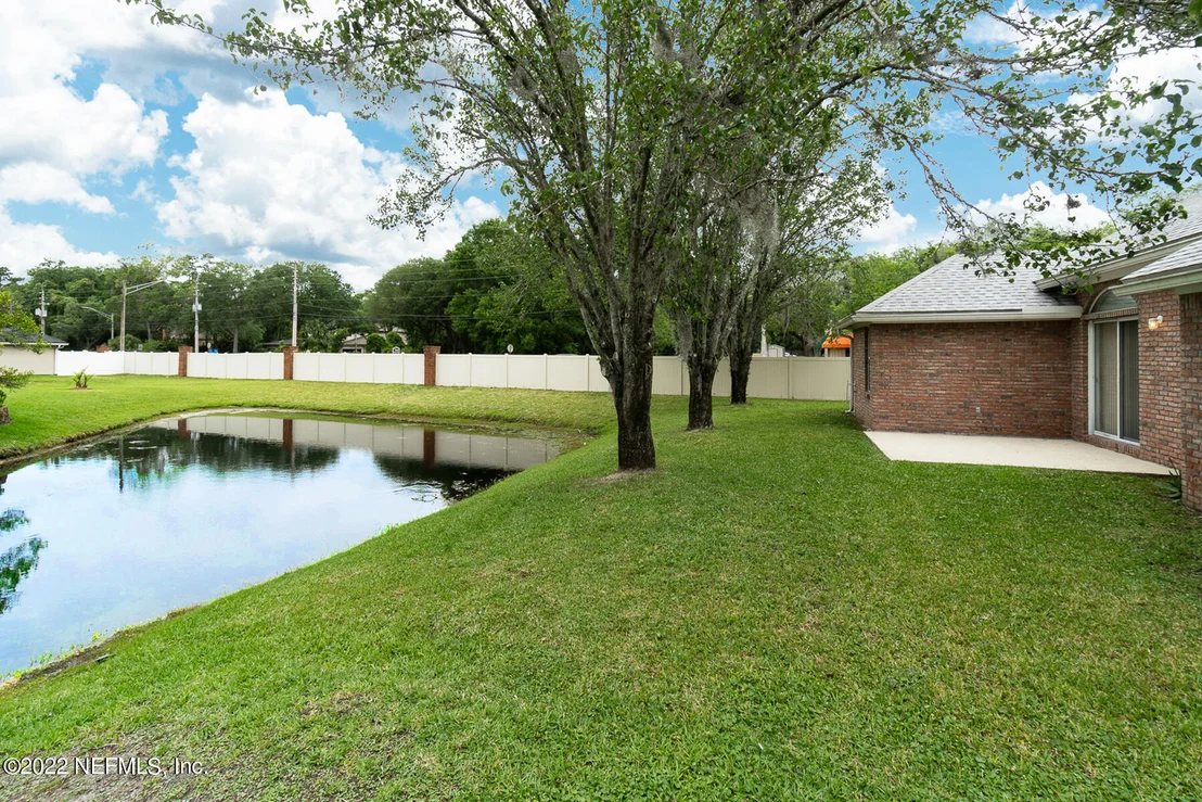 Photo of 9502 BROKEN OAK Boulevard