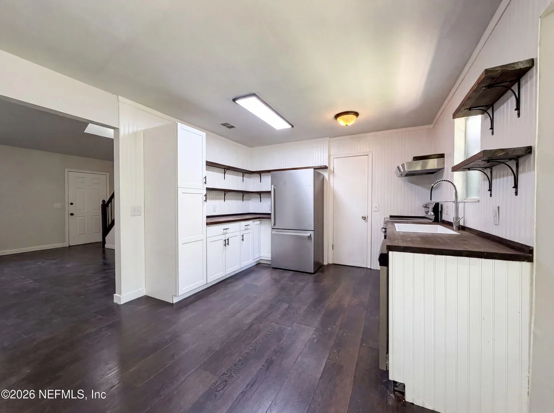 Photo of 321 PARADISE Circle