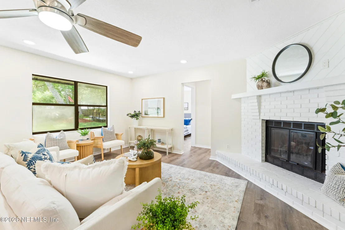 Photo of 111 SWALLOW Road