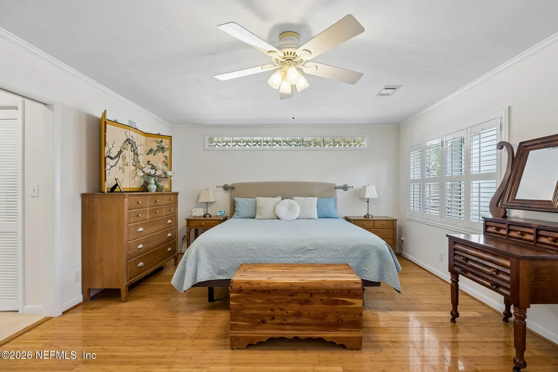 Photo of 1055 OCEAN Boulevard