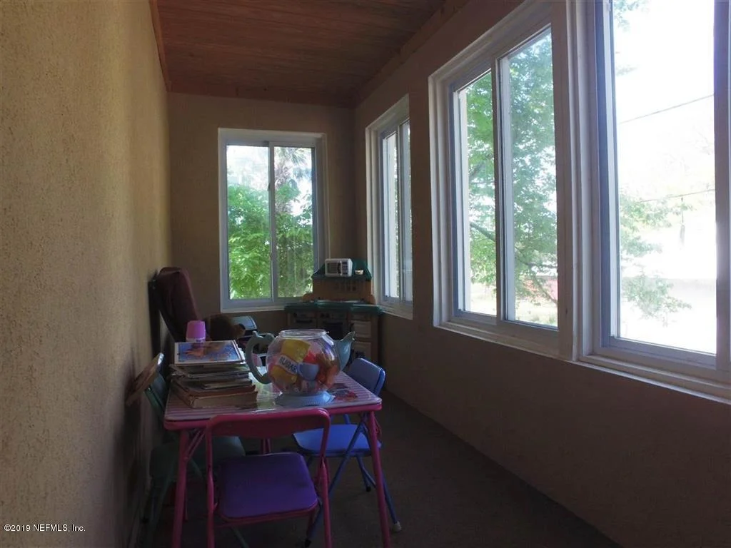 Photo of 127 DEHAVEN Street