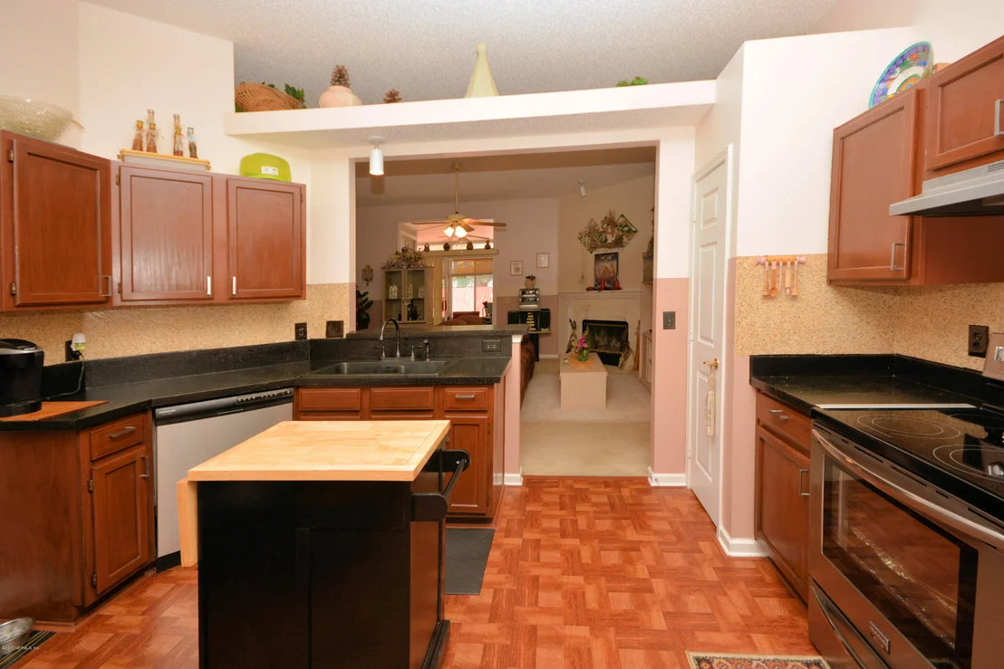 Photo of 12385 EAGLES CLAW Lane