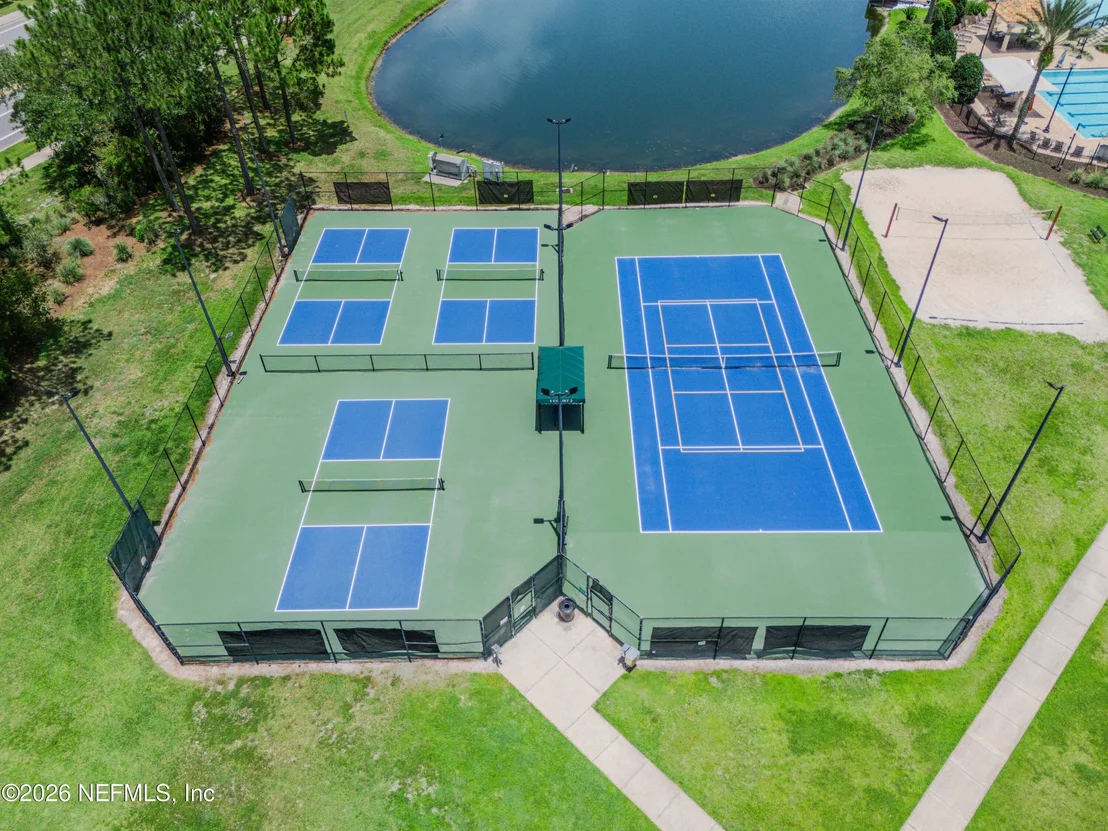 Photo of 913 E TERRANOVA Way