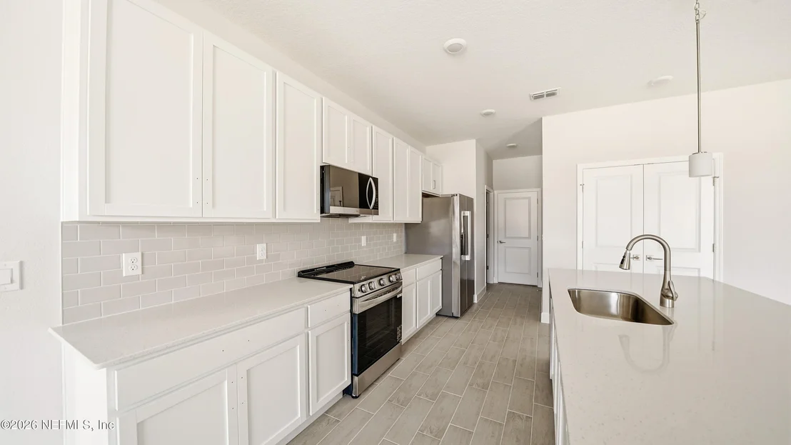 Photo of 34 SEVILLE ORANGE Path