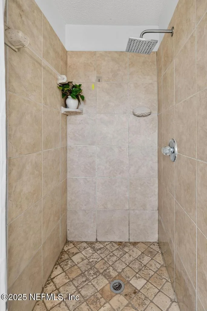 Photo of 8240 SPRINGTREE Road