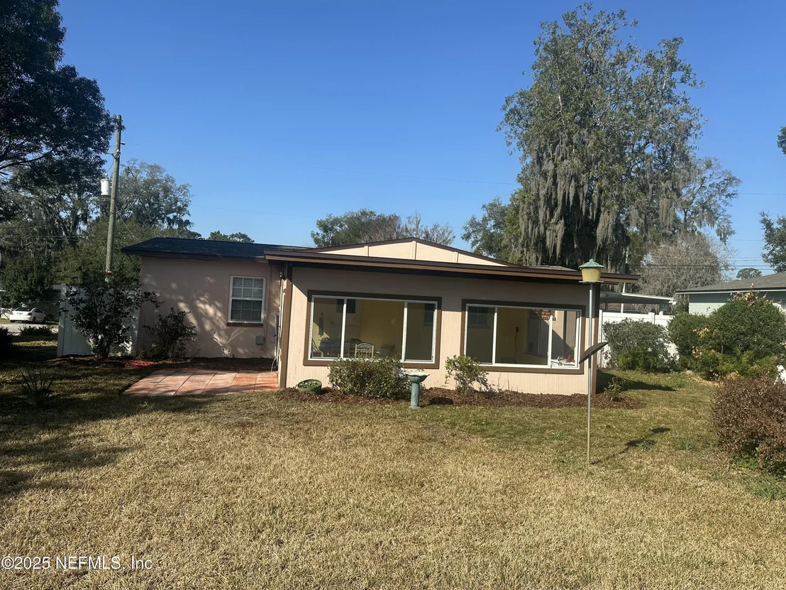 Photo of 411 OGLETHORPE Road