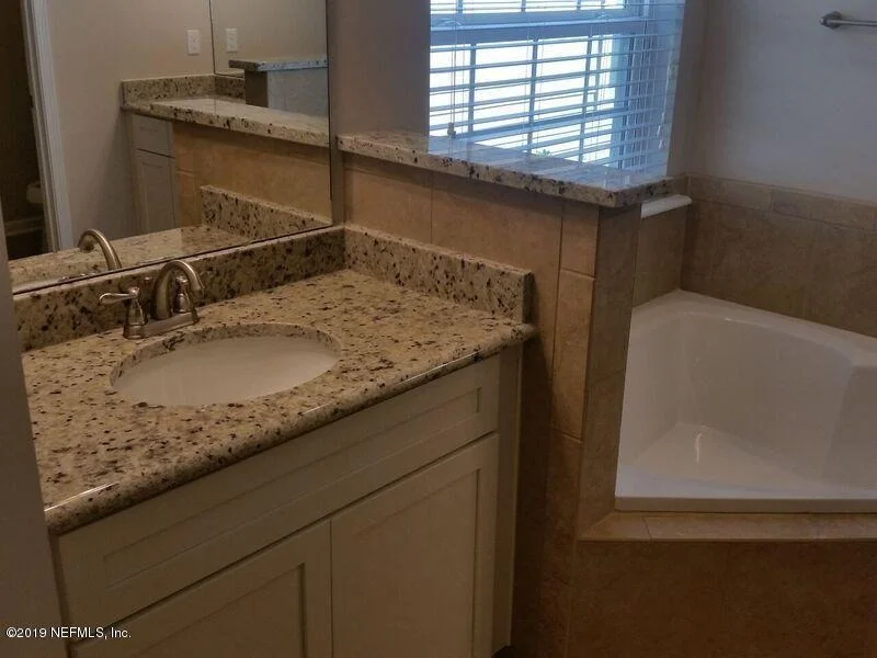 Photo of 466 WILLOWLAKE Drive