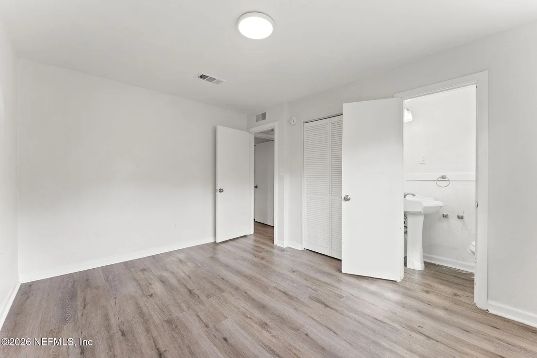 Photo of 10336 PINEHURST Drive