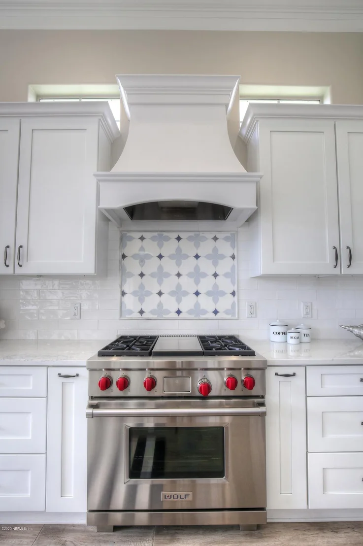 Photo of 232 LAUREL Lane