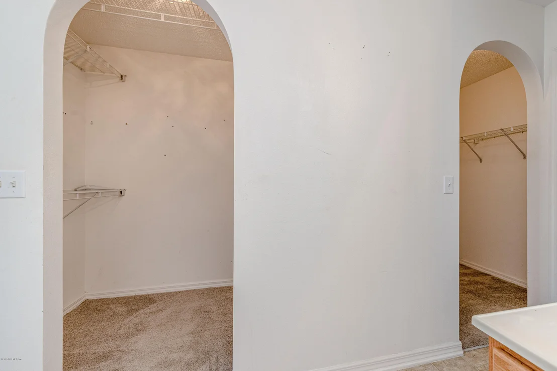 Photo of 4016 HALF MOON Circle
