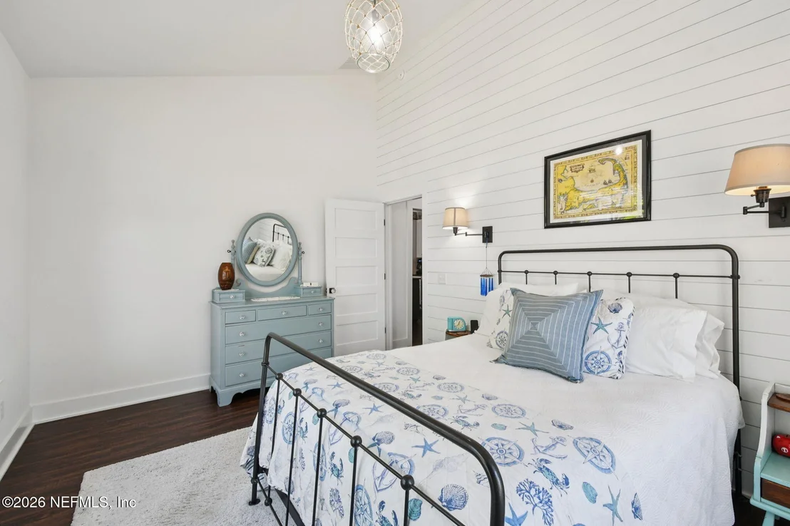 Photo of Unit 17 at 5577 HECKSCHER Drive