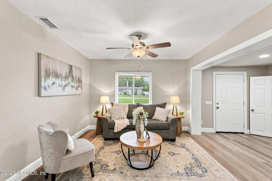 Photo of 517 NIGHTINGALE Road