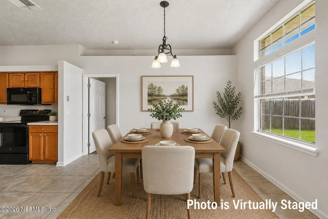Photo of 476 HILLSIDE Drive