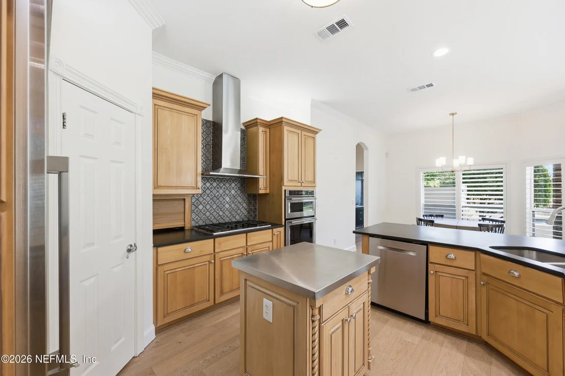 Photo of 11802 MANDARIN Road