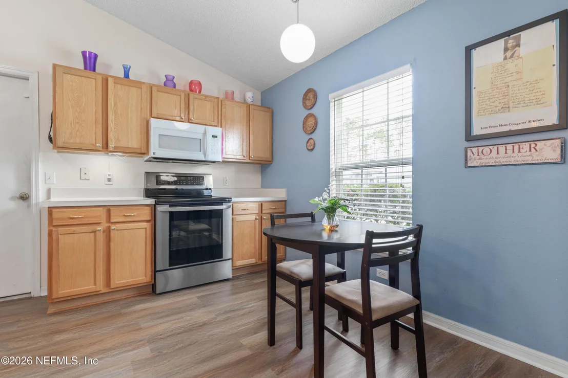 Photo of 38 LLOYD Trail
