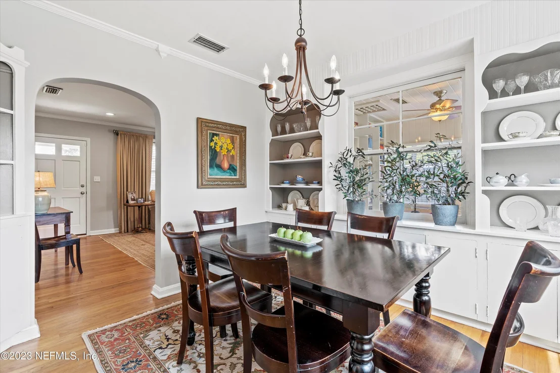 Photo of 1434 PINETREE Road