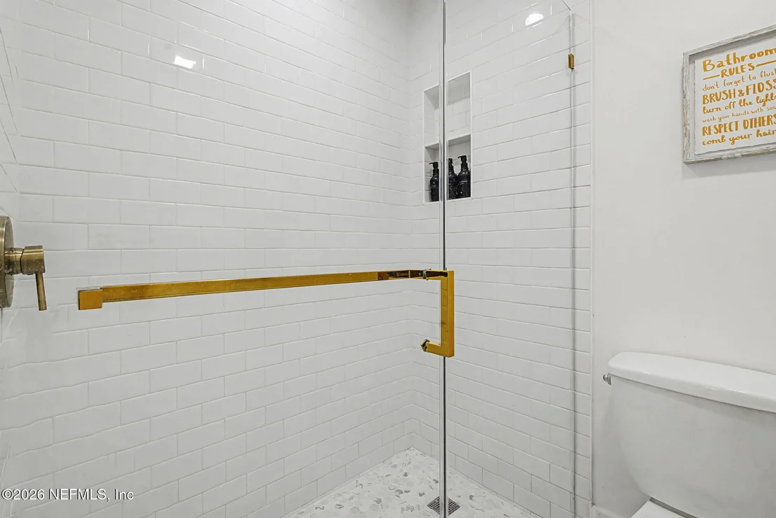 Photo of 16 MYRTLE Avenue
