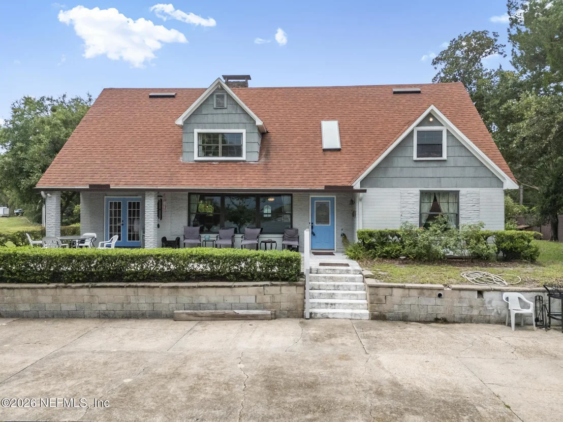 Photo of 1375 CEDAR BAY Road