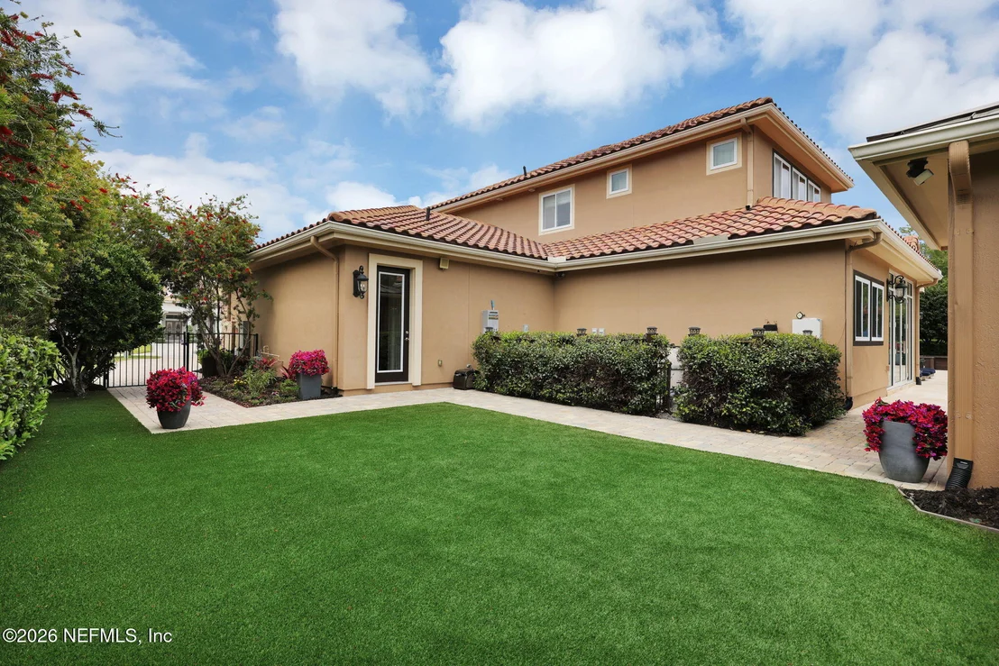 Photo of 449 DEER VALLEY Drive