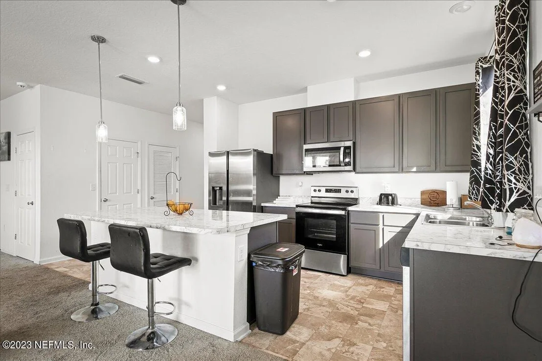 Photo of 10428 COLLINS FIELD Circle