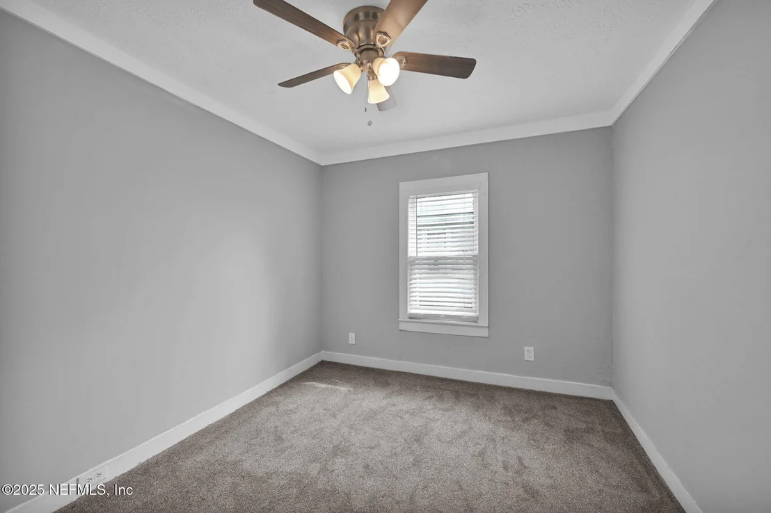 Photo of 430 CENTER Street