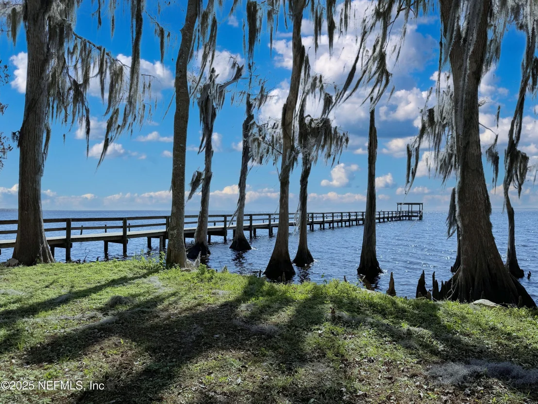 Photo of 324 PALM Way