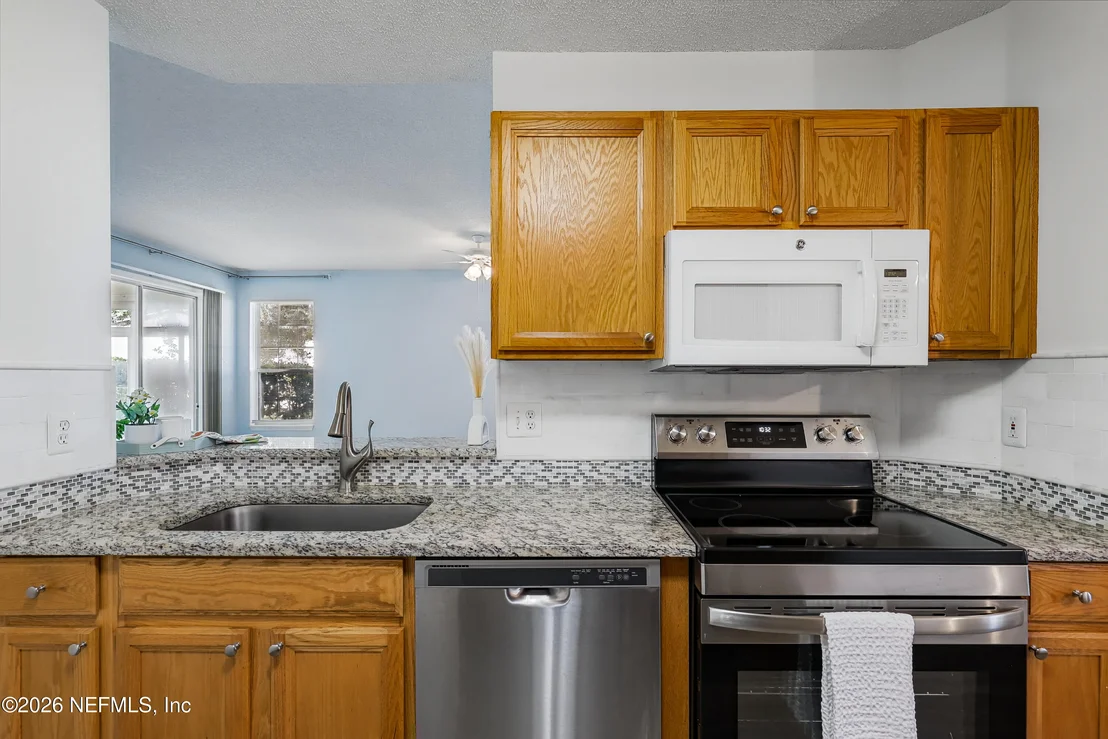 Photo of 910 PINE VALLEY Place