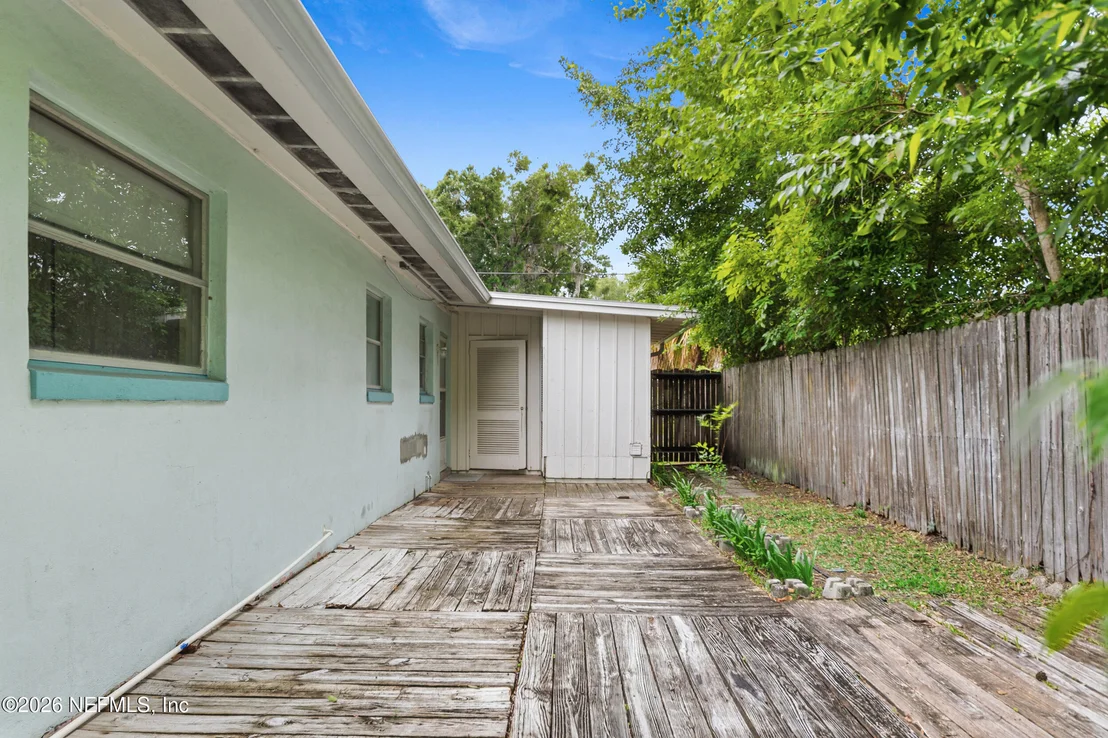 Photo of 6929 ROLLO Road