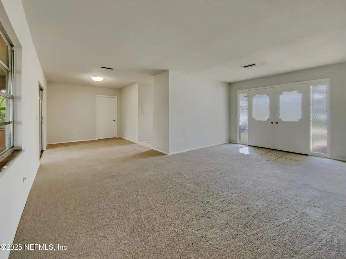 Photo of 158 DELTONA Boulevard