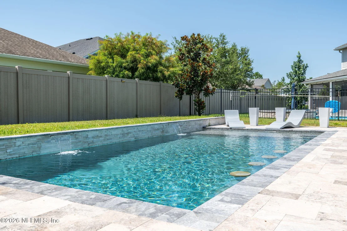 Photo of 132 PALISADE Drive