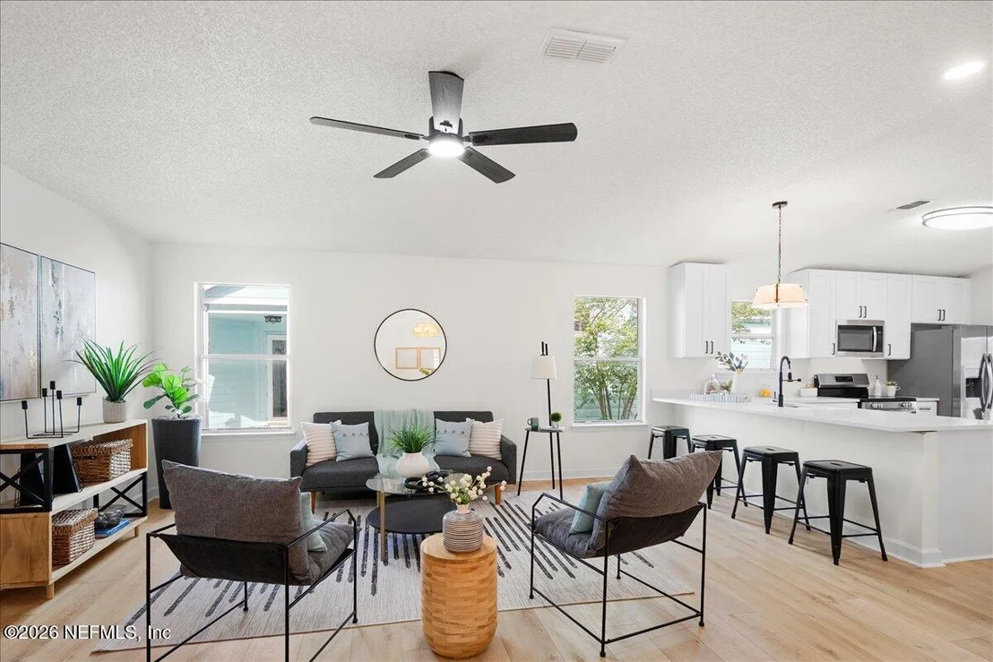 Photo of 909 GAVAGAN Road