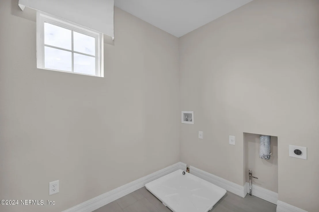 Photo of 396 BEECHNUT Circle