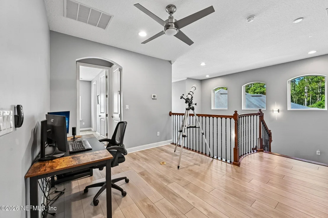Photo of 136 DUNDEE Place